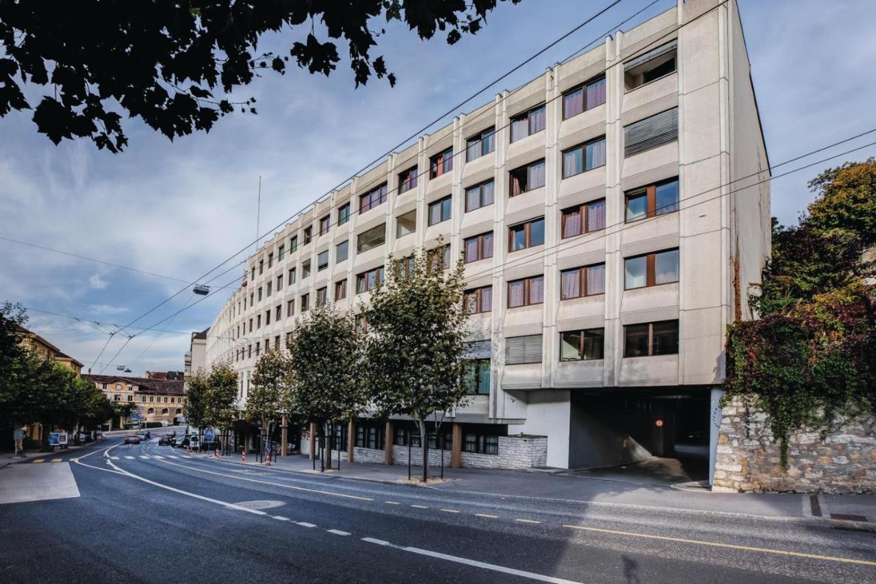 Neuchatel City Hotel Esterno foto