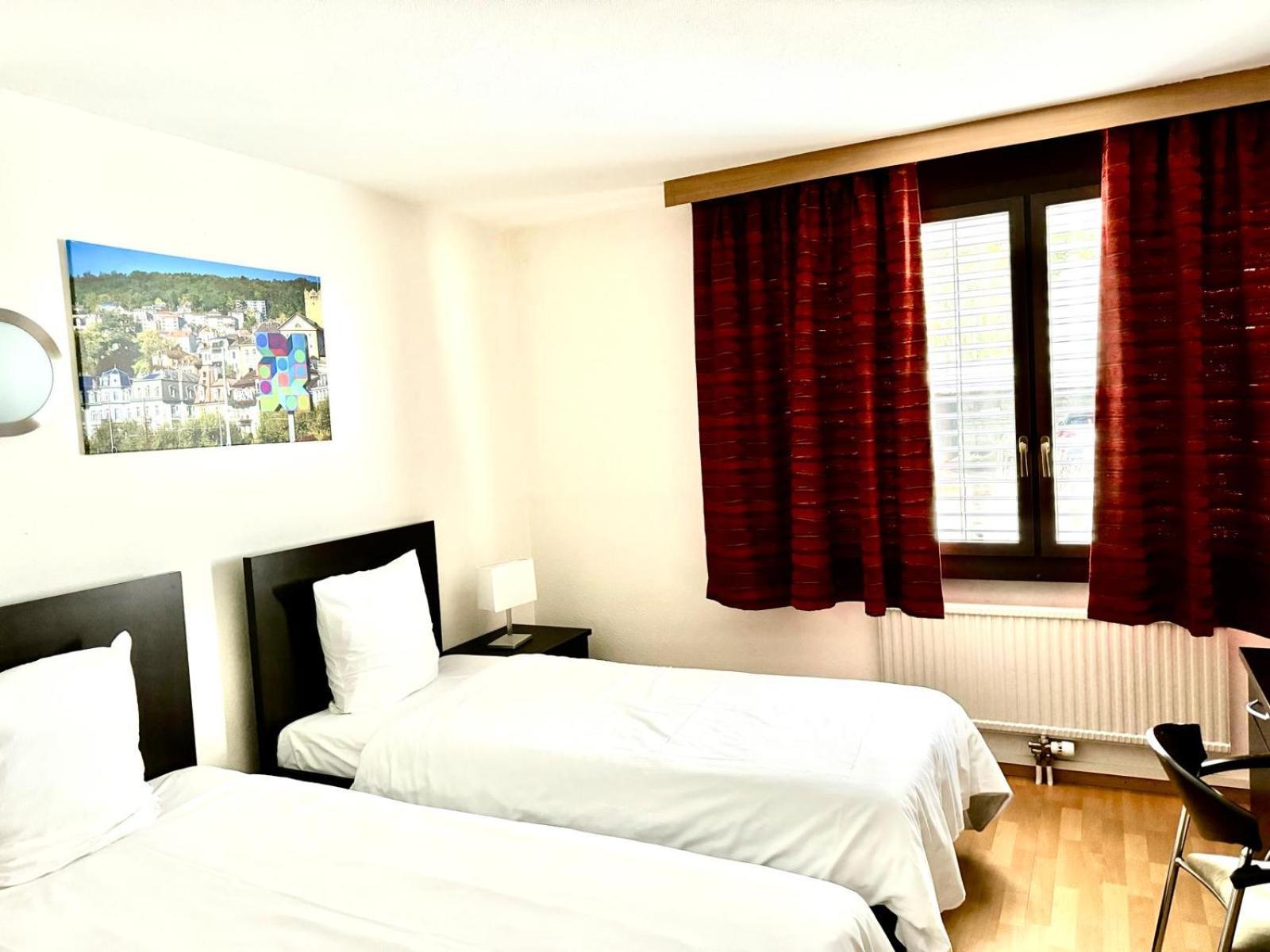 Neuchatel City Hotel Esterno foto