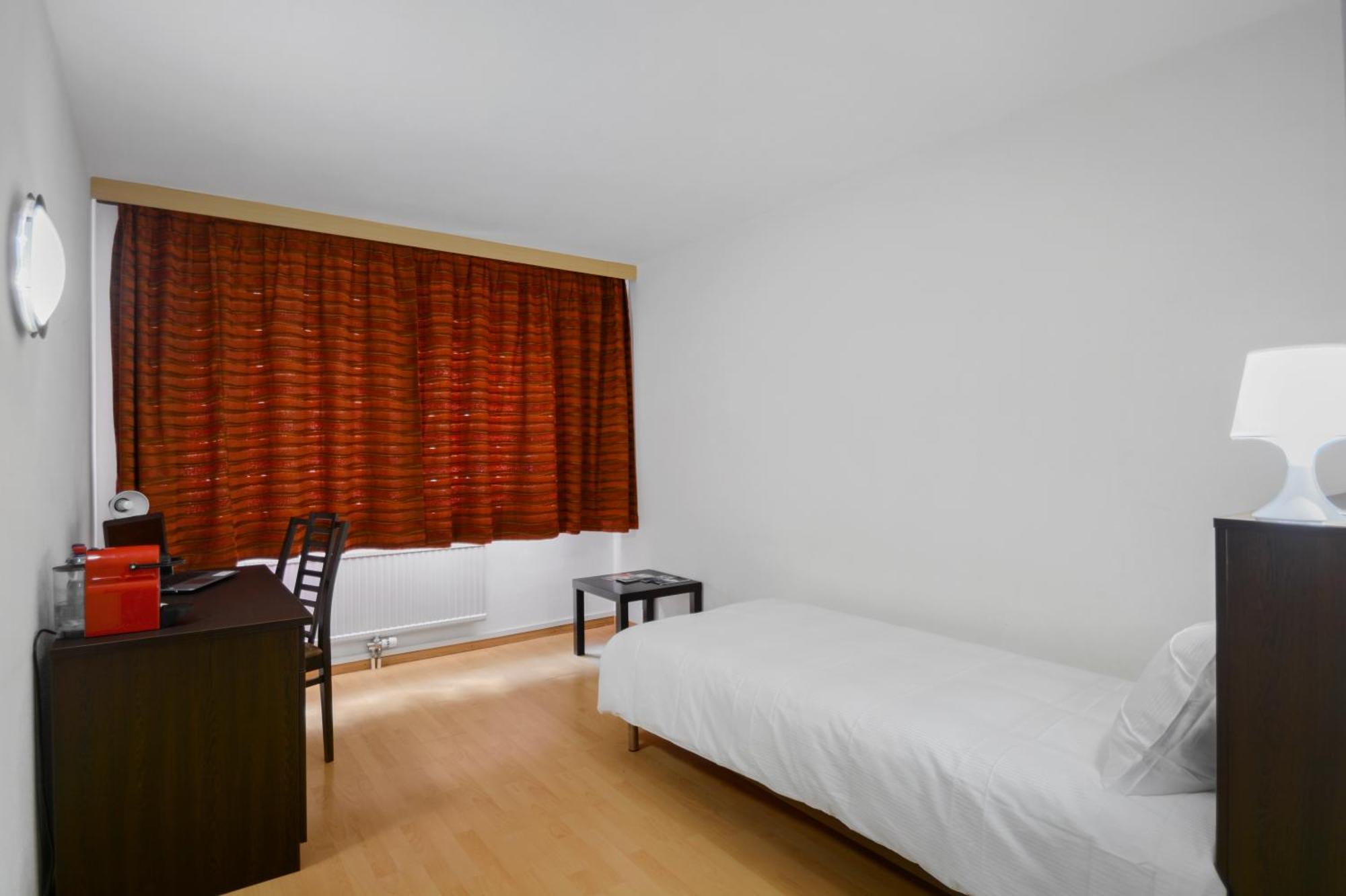 Neuchatel City Hotel Esterno foto
